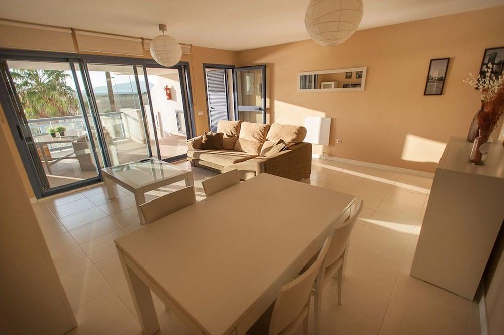 Готель Livingtarifa - Techos Azules Екстер'єр фото